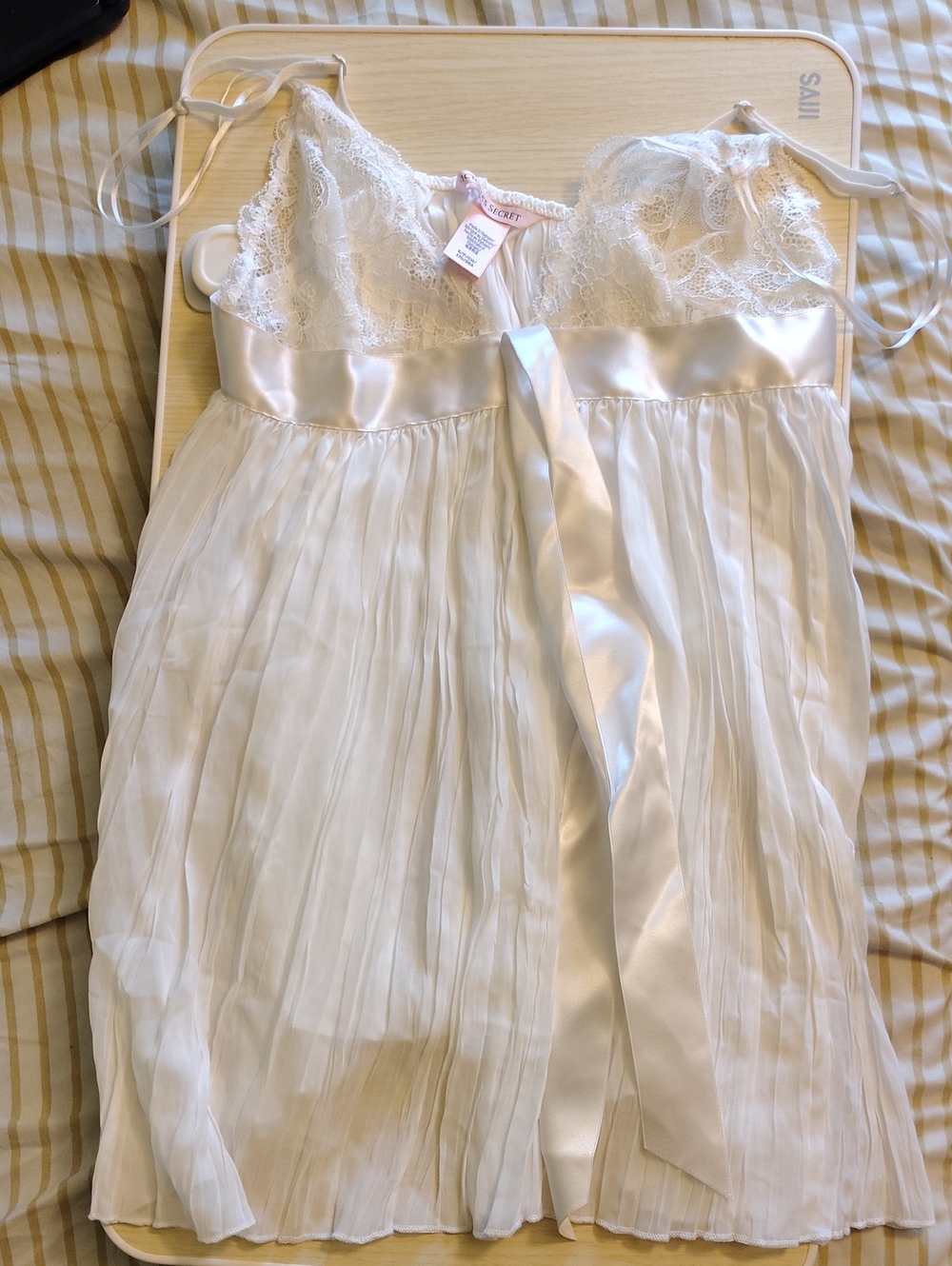 Victoria's Secret white Lace & Satin Pleated Babydoll